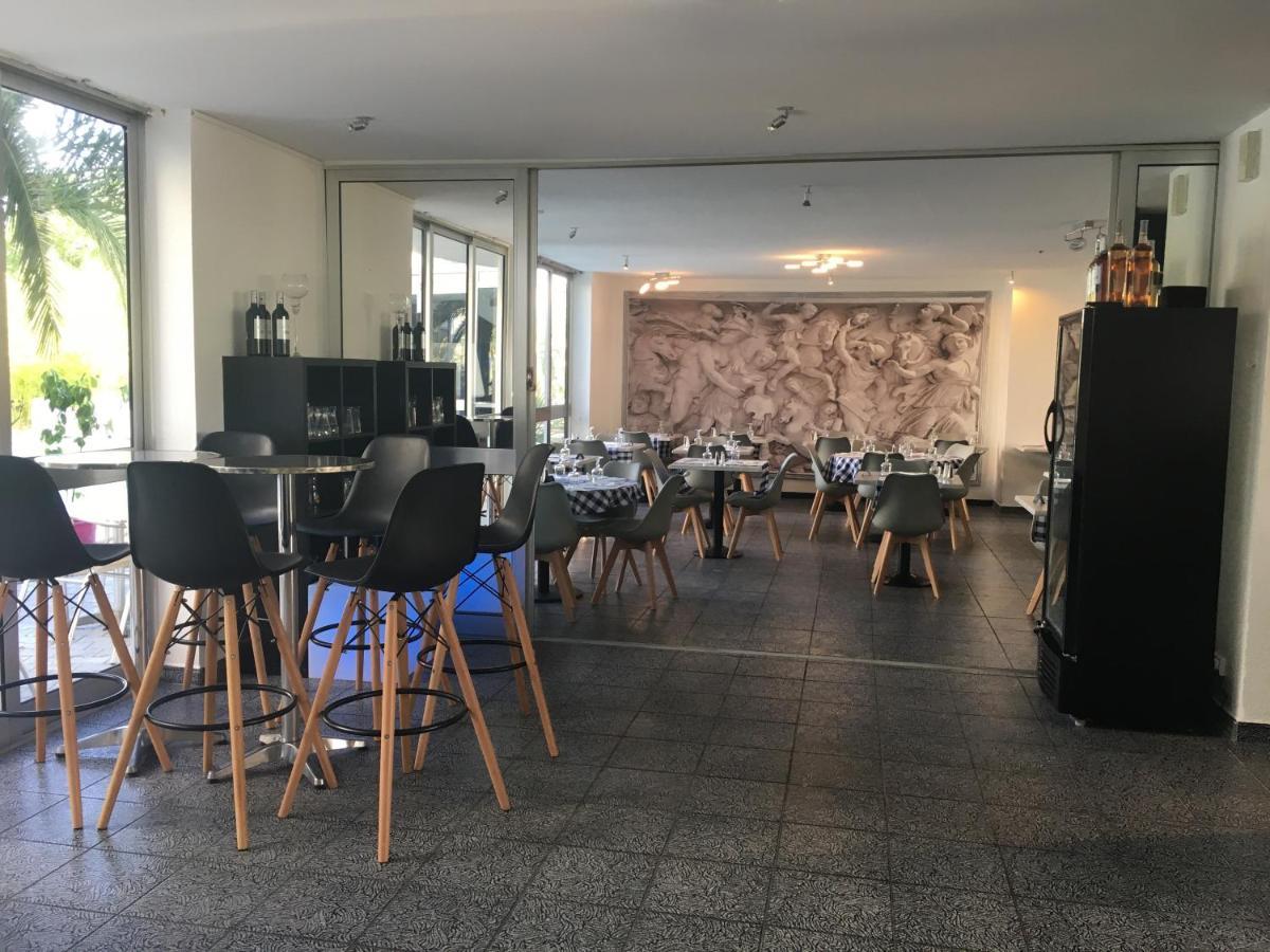 Hotel La Clé Saint-André-de-Sangonis Esterno foto