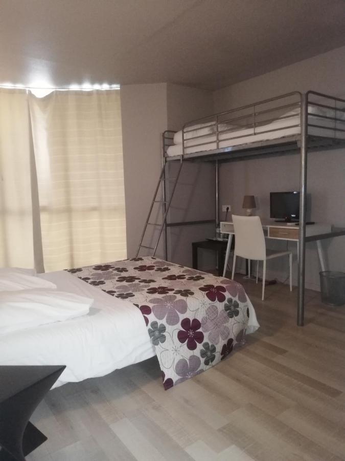 Hotel La Clé Saint-André-de-Sangonis Esterno foto